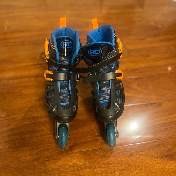 Kids Roller Derby Tracer Adjustable Size Small 2-5 Inline Skates Multicolor - Picture 1 of 5